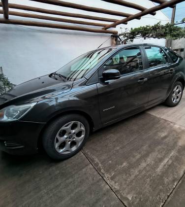 FORD FOCUS 2.0 TITANIUM HATCH 16V FLEX 4P MANUAL